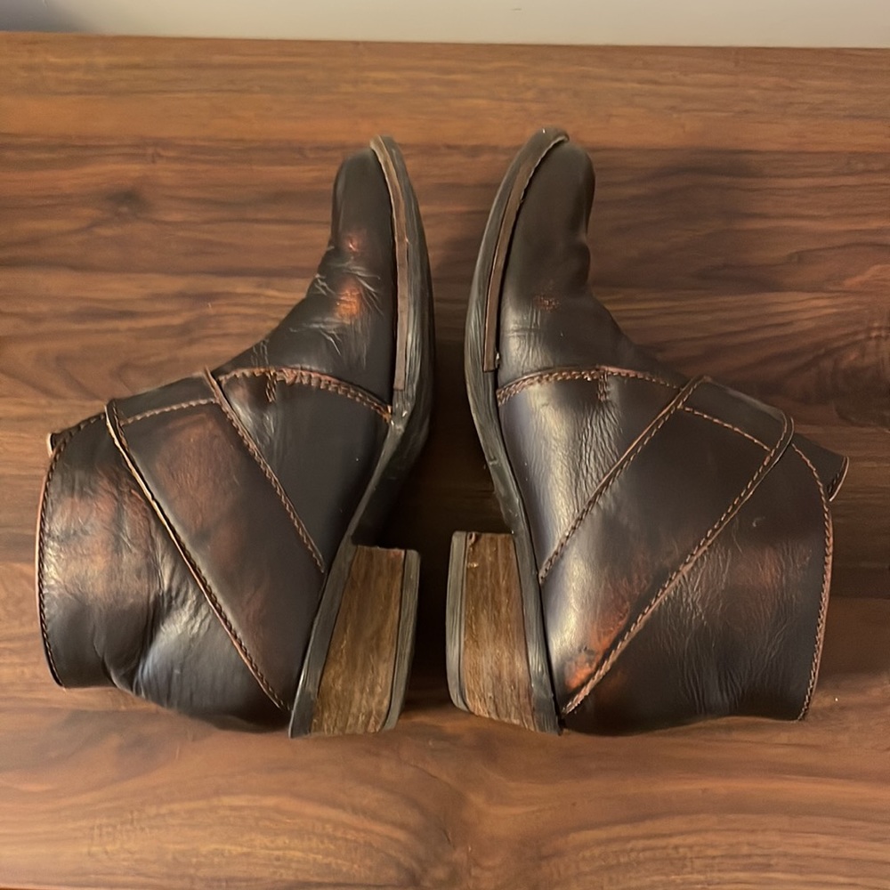 Mas Artisan Moki Brown Leather Ankle Booties - Picture 2 of 10